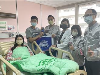 探視元旦寶寶 張善政：今年擴大凍卵補助對象