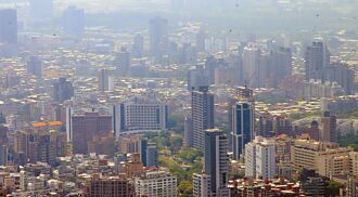 危老重建夯 台北牙籤屋林立