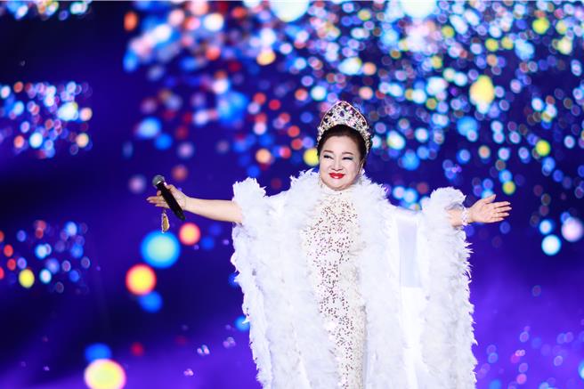 白冰冰演唱时获得网友一片讚赏。（中视提供）