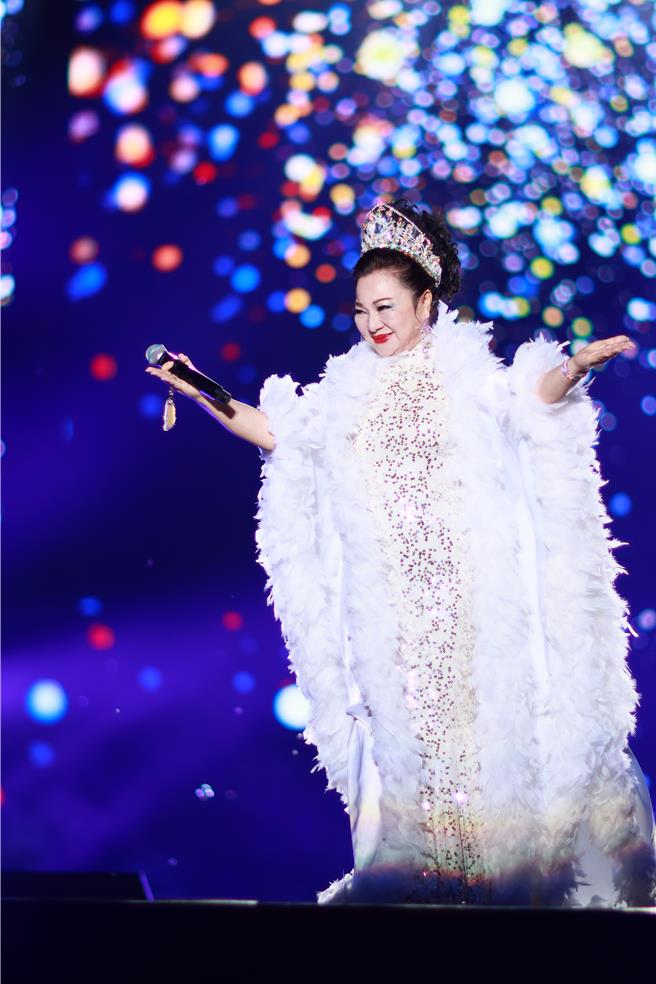 白冰冰演唱时获得网友一片讚赏。（中视提供）
