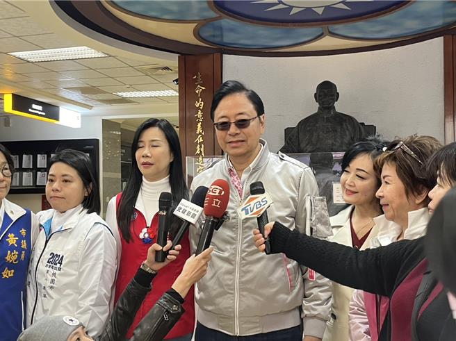 桃园市长张善政期许要将桃园打造成全台最亮眼的城市。（陈梦茹摄）