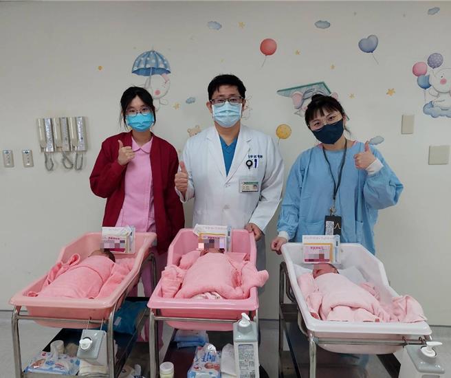 林敬旺医疗副院长表示，期望龙年的到来，可以帮助增加生育率。（大千医院提供／李京升苗栗传真）