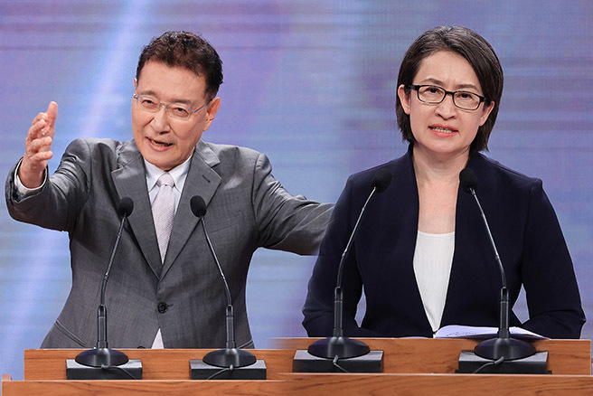 国民党副总统候选人赵少康(左)民进党总统候选人萧美琴(右)。(合成照片)