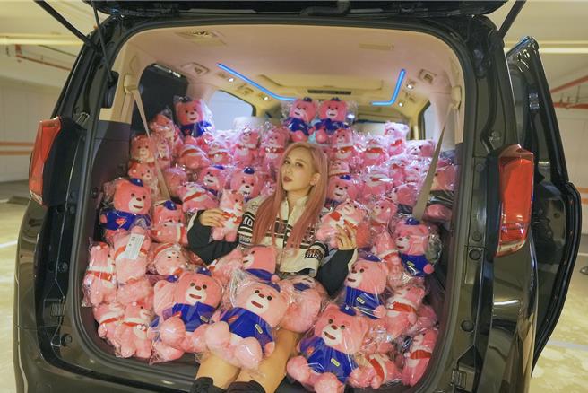 Mavis玛菲司跨年夜连赶台北、桃园2场演出。（HaloMavis国际连线提供）