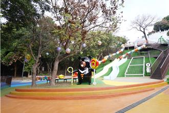 全國最長百果山磨石子溜滑梯復刻回憶！華麗轉身再現