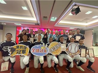 桃市三級棒球橫掃各大賽表現優 張善政表揚