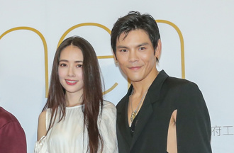 郭碧婷屢被傳婚姻觸礁 向佐脫口「帶三個娃」洩夫妻真實狀態