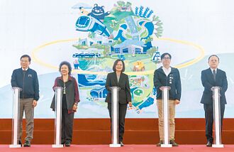 高雄環狀輕軌 56天試營運免費搭