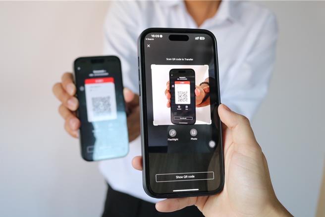 國銀第一家，國泰世華搶攻柬埔寨數位金融，結盟支付業者拓展金流生態圈。(國泰世華銀行提供／洪凱音台北傳真)