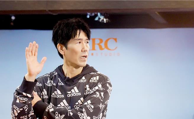 罗时丰推出洗脑神曲〈巴蕊〉。(不务正业娱乐有限公司提供)