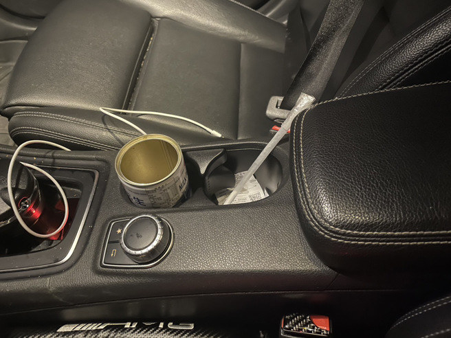 K 他命殘渣吸管一支。（圖 / 劉詠韻翻攝）