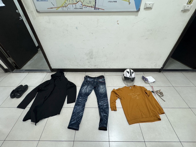 警方于6小时后在台北市士林区延平北路五段查获犯嫌42岁许男到案，许嫌坦承犯行，起出犯案时的衣物。（图／警方提供）