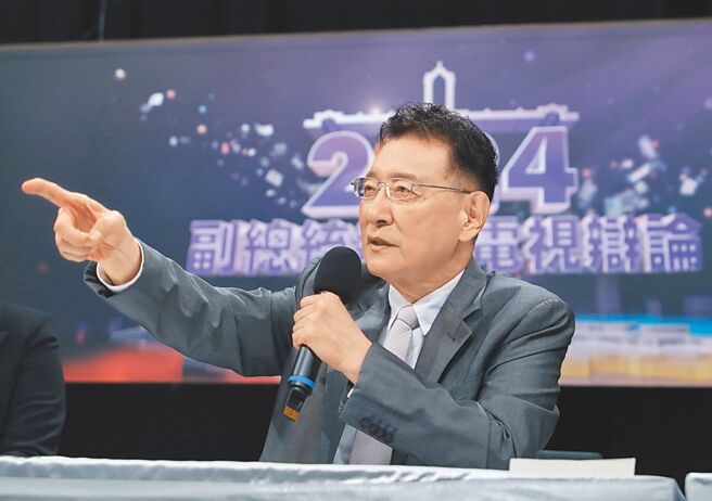 国民党副总统候选人赵少康（见图）1日质疑赖清德担任立委时期涉关说。赖竞总发言人戴玮姗痛批赵造谣抹黑，非常可恶。（陈怡诚摄）