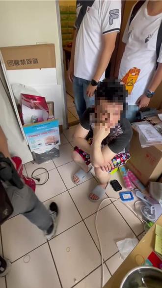 削爆了！加料果汁粉200元賣600 這家「封裝廠」慘了