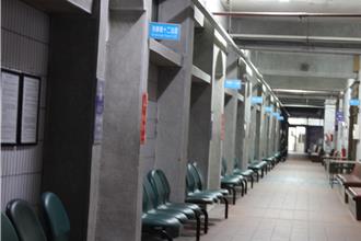 接吻辯稱玩「大冒險」受罰 人妻與小王挨告！下場出爐