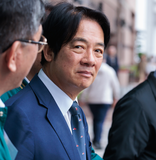 民進黨總統候選人賴清德（中）。（資料照,郭吉銓攝）