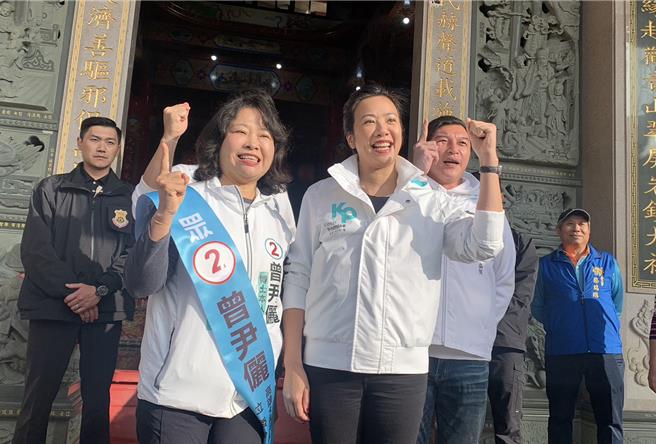 吴欣盈表示，今天是为民眾党在南部唯一一名区域立委候选人曾尹俪助选，三脚督选战激烈，希望能衝出中南部的选票。（记者林雅惠摄）