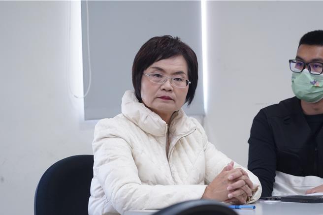 民進黨現任立委陳素月則細數過去政績。（吳建輝攝）