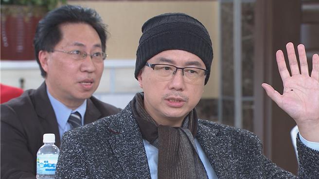 吳皓昇從霸氣董事長變成失語症換者。（民視提供）