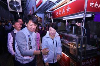 陸戰啟動 「最強母雞」 盧秀燕陪羅廷瑋市場拜票 疾呼固守中部