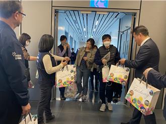 想喝珍珠奶茶 韩国仁川189名旅客抵台中