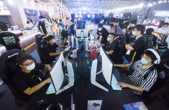 限制網遊草案股市蒸發800億美元 中宣部局長擔責遭免職