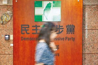 知名動畫反派諷「民主失格權威」？網驚：來台灣取材嗎