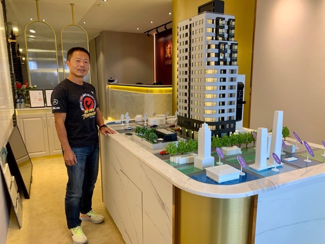 辉升地产建筑秉持永久性、安全性、耐用性原则，于万华首发「城中京湛」一案，磁吸不少在地、外来客目光。（陈瑀伦摄）