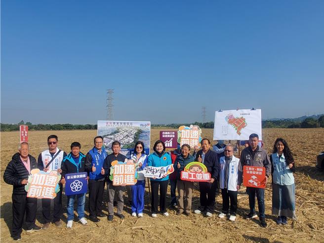 古坑产业加值园区是前县长李进勇于2018年争取通过，基地在剑湖山世界下方的台糖地，开发面积约71顷，将引进食品加工厂、机械业厂商为主，以解决云林农产滞销无处加工窘境。（周丽兰摄）