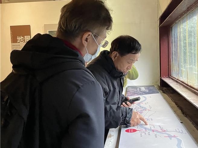 矿工文史馆耆老前辈讲述过往辉煌黑金岁月。（新北市观旅局提供）