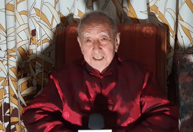 司马中原2019年曾在《中时新闻网》说鬼故事。(游定刚拍摄)