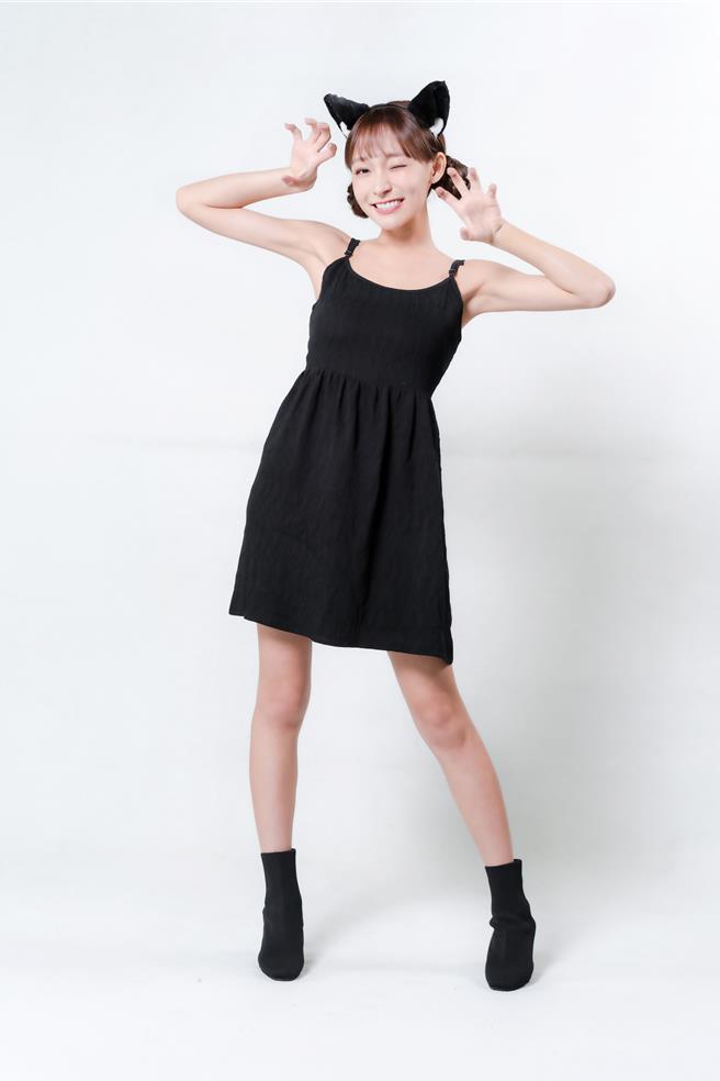 林襄化身小黑貓。（HTC VIVE ORIGINALS提供）