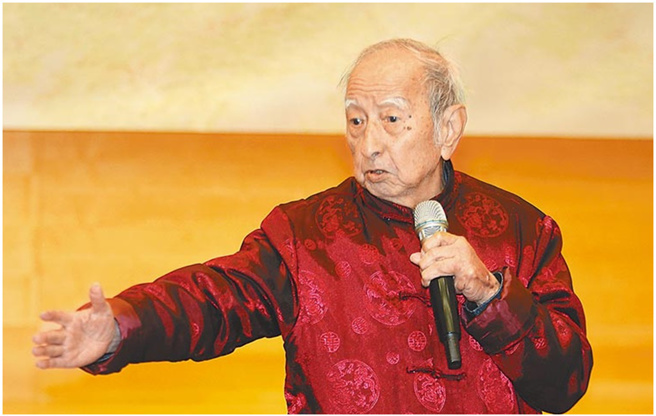 司马中原生前曾亲曝「不怕鬼原因」。（图／中时资料照）