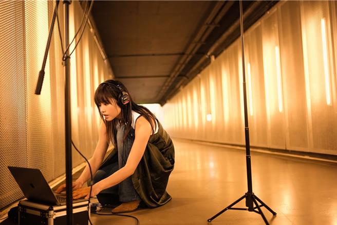 吴汶芳曾萌生不想再唱歌的念头。（理响音乐提供）