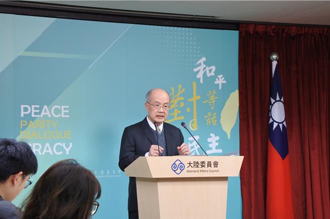 陆委会副主委詹志宏4日在例行记者会上表示，两岸恢復健康有序交流，需要适当的磋商安排。（朱绍圣摄）