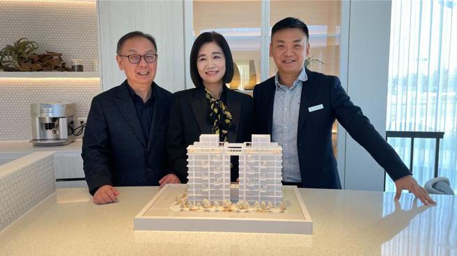 誠真建設總經理鄭旭宗（左）、副總經理鄭淑真（中）、董事長特助鄭為文一家人，共同闡述誠真建設的理念與願景！圖／曾麗芳