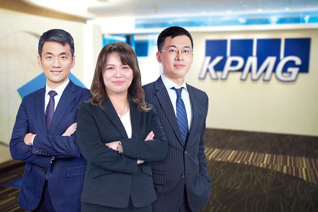 KPMG安侯建业海外业务发展中心主持会计师吴政谚、KPMG安侯建业海外业务发展中心协同主持会计师丁传伦、KPMG安侯建业驻越南所合伙人陈家程协助台商布局海外市场。图／KPMG安侯建业提供