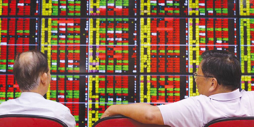 摩根大通證券將台積電股價預期由700元、拉高到750元；高盛證券則將國巨推測合理股價升至715元。圖／本報資料照片