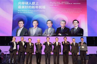 華碩組改告一段落 施崇棠整裝再出發