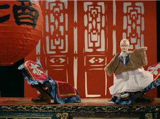 台灣布袋戲大師名作 修復電影《乾隆遊西湖》入選國際影展