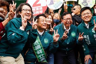 蕭美琴攜鄭文燦北桃園掃街 呼籲繼續走對的路