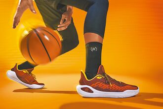 龍年運動鞋霸氣外露