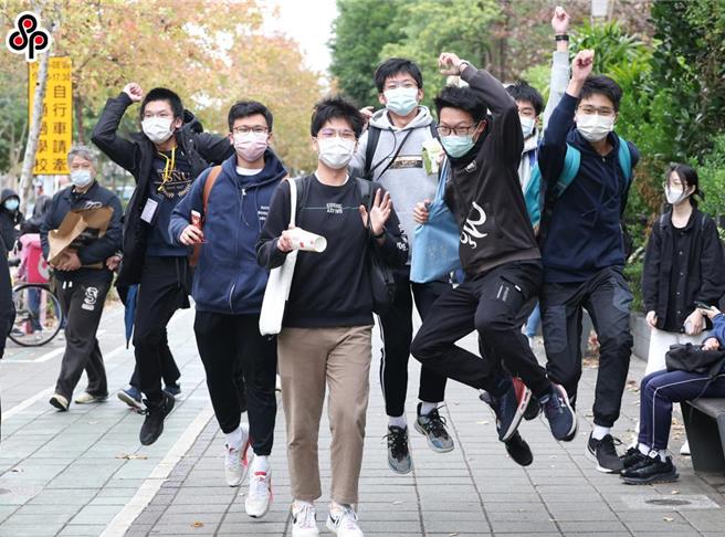 高中以上學子就學貸款修正草案通過，將於2／1新學期正式執行。(本報資料照)