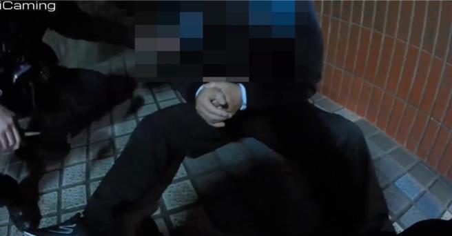 新北市三重區63歲楊姓老翁疑因投資失利，騎車到鶯歌土地公廟準備尋短。(新北市三峽警分局提供／劉瑋晴新北傳真)