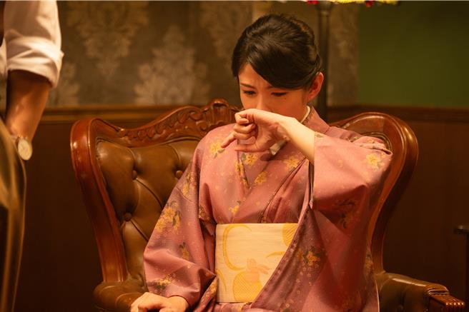 李千娜新歌MV邀老公黃尚禾演出。（劇樂蹦娛樂提供）