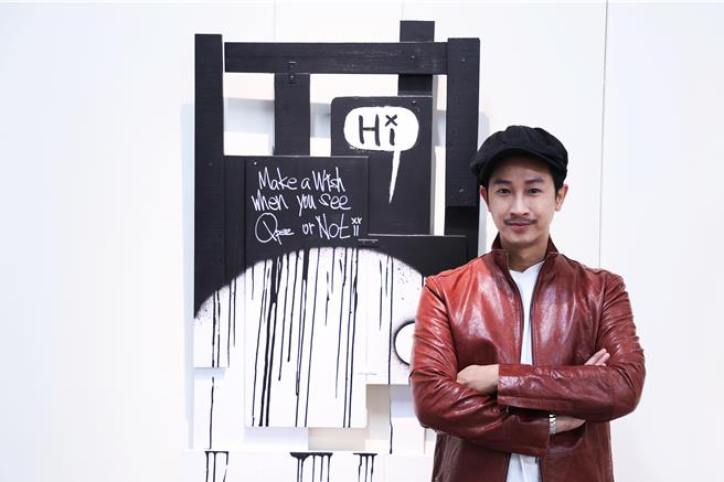 Darren與黑白木工Qpee。（杰威爾音樂提供）