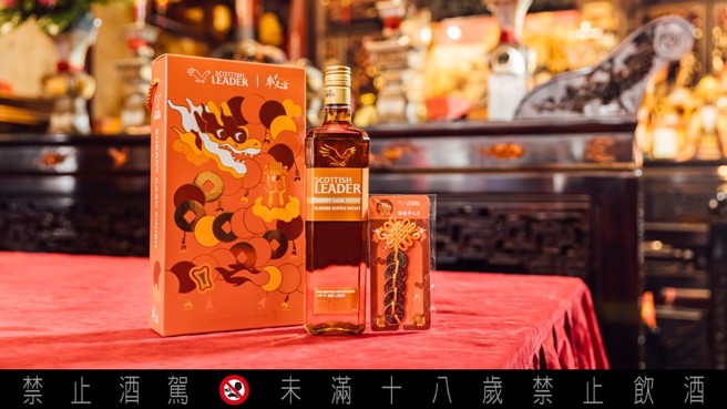 每款禮盒皆含一款獨家設計、經奉天宮過爐開光的「祥龍迎春五寶幣」，「龍」重好禮只送不賣、值得收藏。(圖/業者提供)