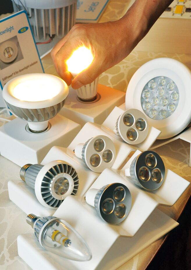 湯石照明、艾笛森、華興2023年第四季營收相繼維持高檔，替2024年營運轉佳埋伏筆。圖／本報資料照片