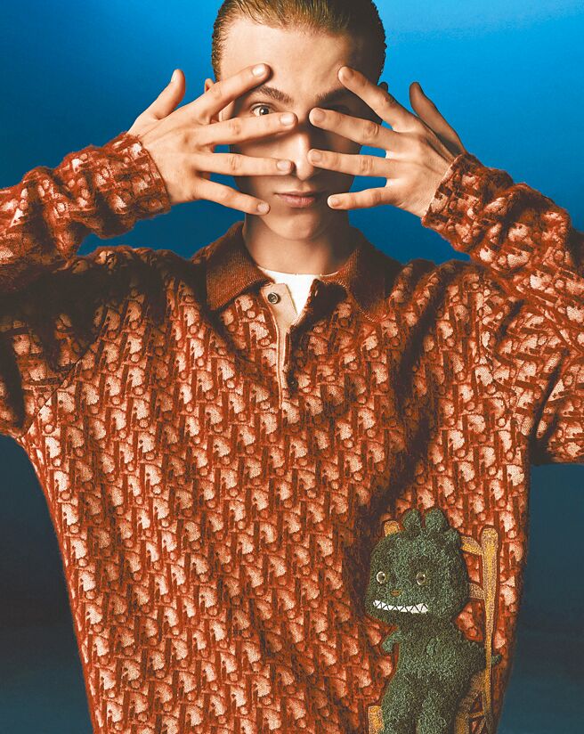 經典的Dior Oblique上，也能見到可愛的Otani Workshop作品。（Dior提供）