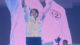 民眾黨台中造勢！不分區立委候選人開嗆：藍、綠選到各剩1招